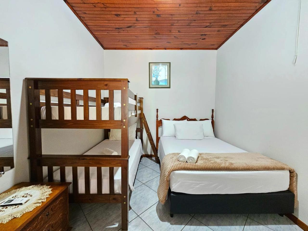 הוילה Casa De Ferias Em פוז דו איגואסו מראה חיצוני תמונה